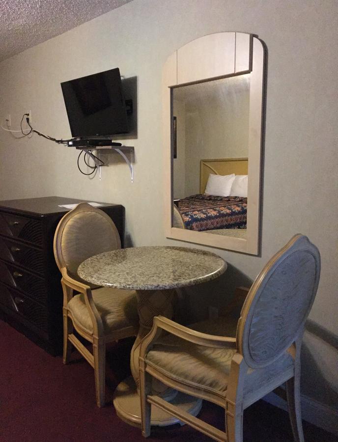 Scottish Inn & Suites Absecon Galloway Bagian luar foto